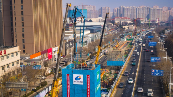 1677633265494703.png 東岸產(chǎn)業(yè)園區(qū)基礎(chǔ)設(shè)施綜合改造項(xiàng)目首根墩柱澆筑完成.png