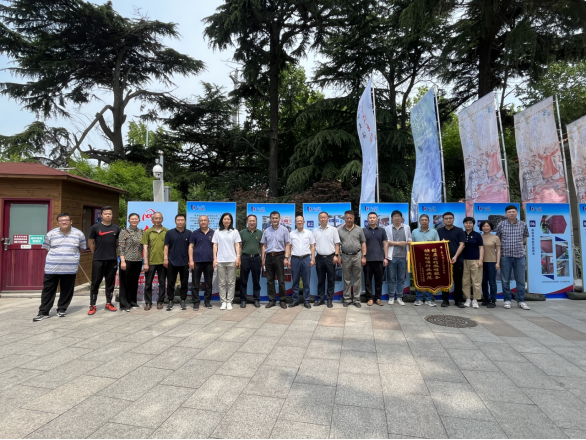 1687132549870988.png 大學(xué)路網(wǎng)紅墻提前一周正式完工 “煥”新亮相.png