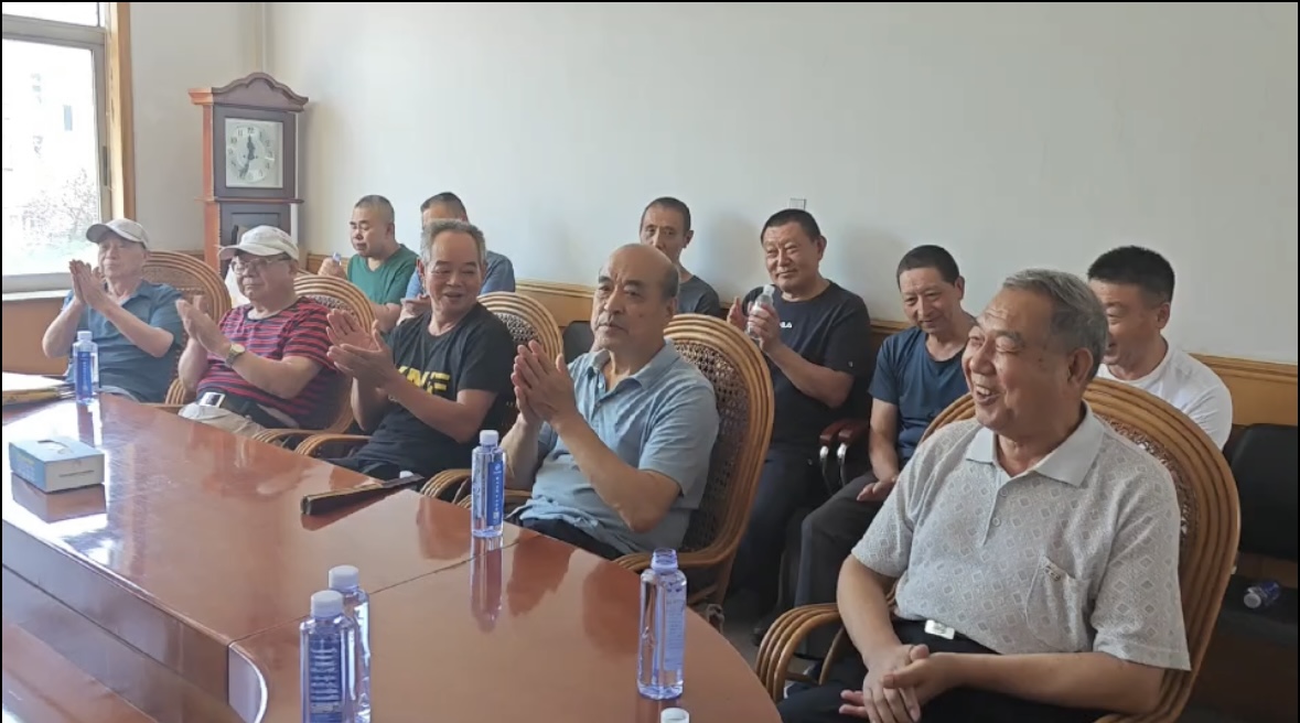 1690933712296758.jpg 東岸產業(yè)園區(qū)基礎設施綜合改造項目黨建聯(lián)盟組織開展“慶八一”主題黨日系列活動.jpg