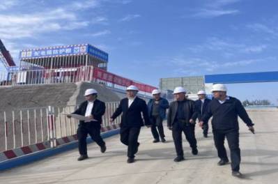 集團(tuán)公司黨委書記、董事長王元斌一行調(diào)研安居公司京口路保障性住房項(xiàng)目建設(shè)